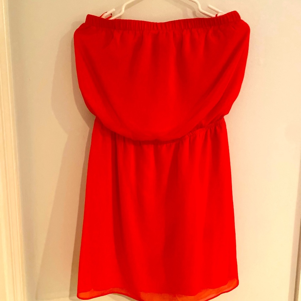 Very pretty EXPRESS mini dress.